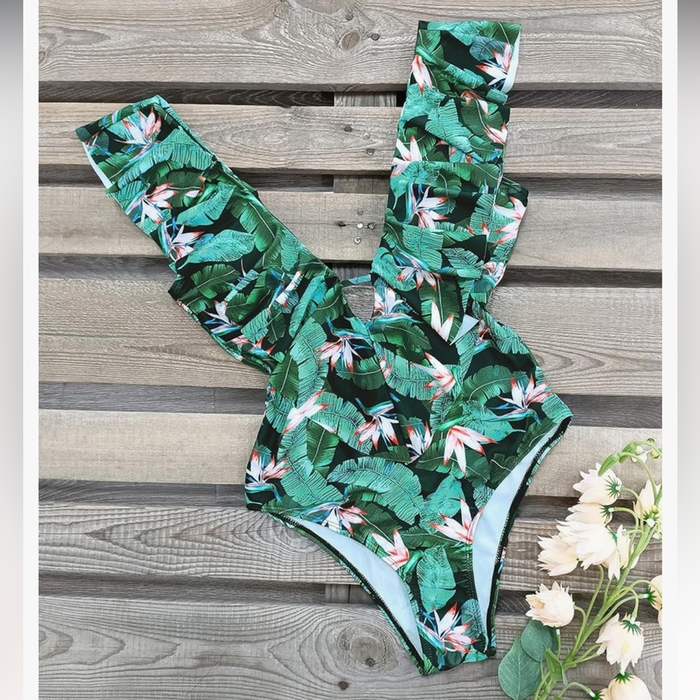 One piece swimsuit